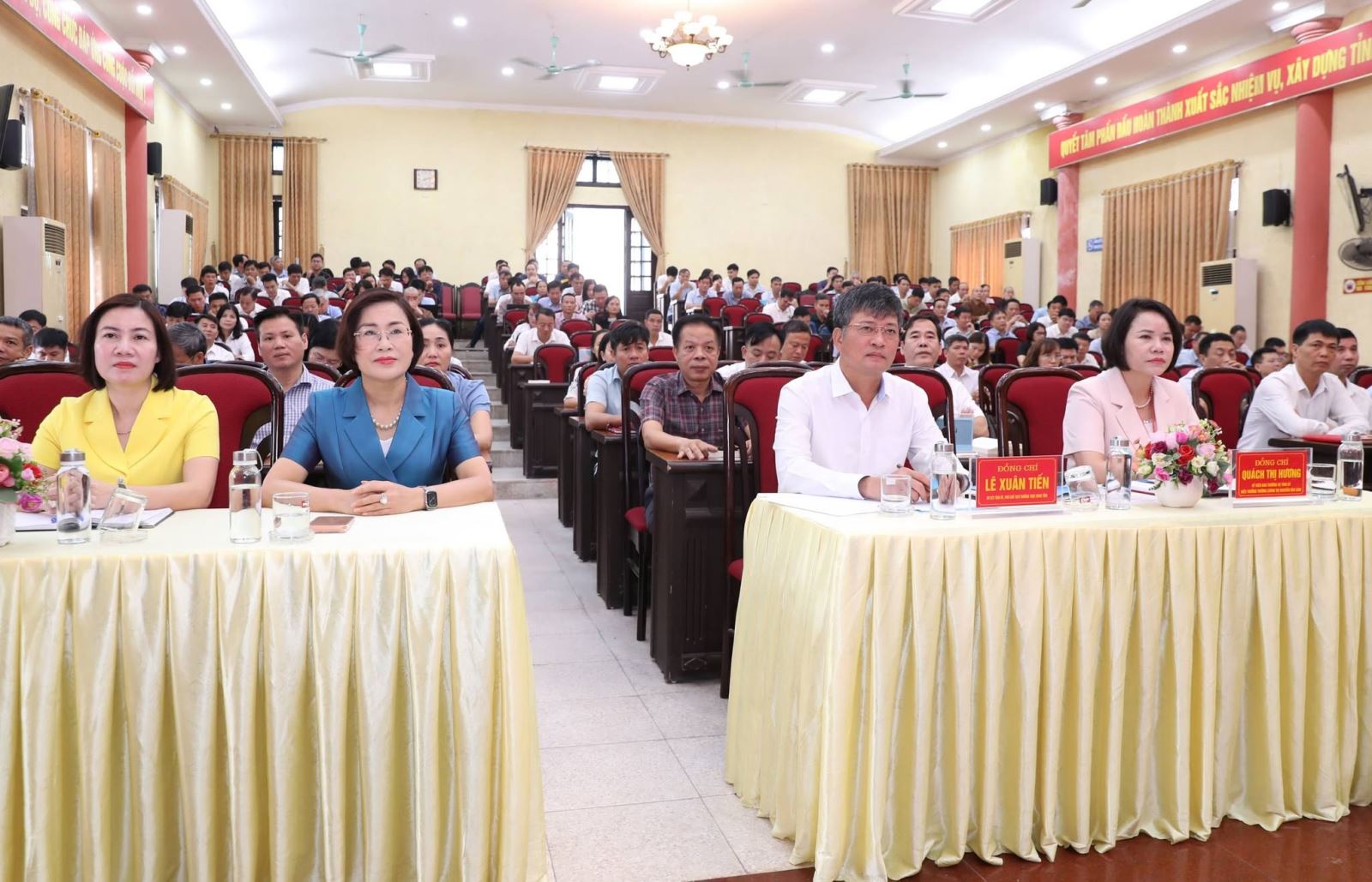 Khai giảng lớp Bồi dưỡng kỹ năng hoạt động đối với đại biểu HĐND cấp xã nhiệm kỳ 2026 - 2031