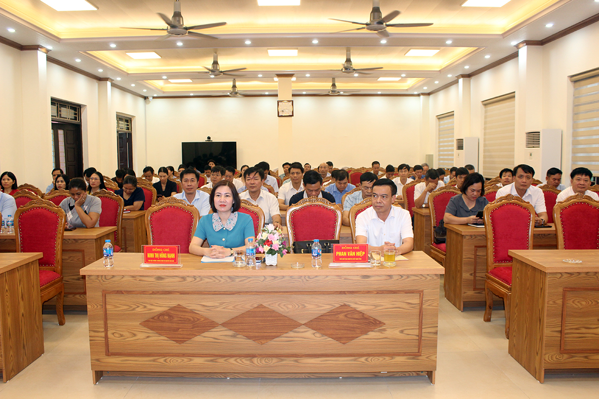 Bế giảng lớp bồi dưỡng kiến thức, kỹ năng đối với cán bộ Mặt trận Tổ quốc cấp xã năm 2026