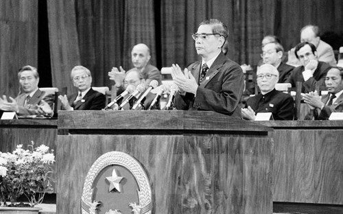 Đồng chí Nguyễn Văn Linh với việc đổi mới tư duy lý luận của Đảng