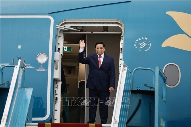 Thủ tướng Phạm Minh Chính bắt đầu chuyến công du đầu tiên