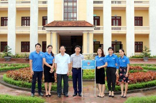 Lễ gắn biển Công trình “Vườn hoa thanh niên” của Chi đoàn trường Chính trị Nguyễn Văn Linh chào mừng thành công Đại hội Đoàn trường lần thứ VIII, nhiệm kỳ 2017 - 2019